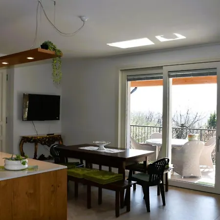 Giare Apartamento